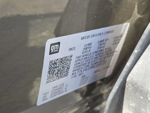 Used 2024 Chevrolet Trax LS w/ LS Convenience Package FWD image 38