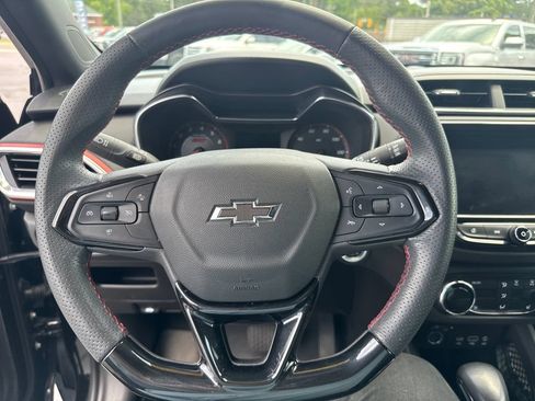 Used 2021 Chevrolet TrailBlazer RS w/ Sun and Liftgate Package AWD/4WD image 32