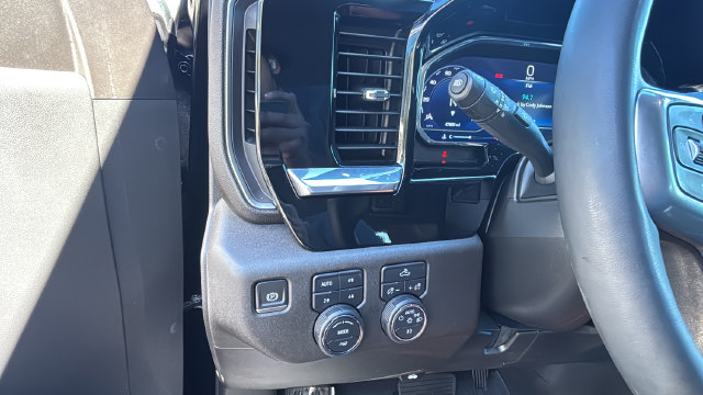 Used 2023 Chevrolet Silverado 1500 RST w/ Z71 Off-Road Package AWD/4WD image 21