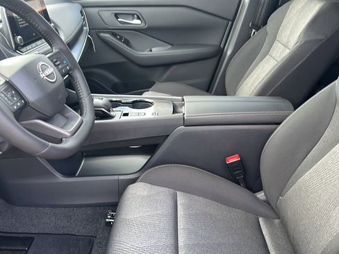 New 2026 Nissan Rogue SV w/ Cold Weather Package image 10