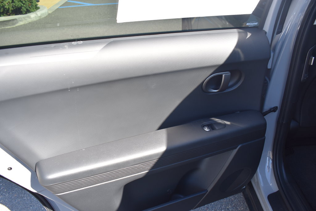 New 2026 Hyundai Ioniq 5 SEL RWD image 18