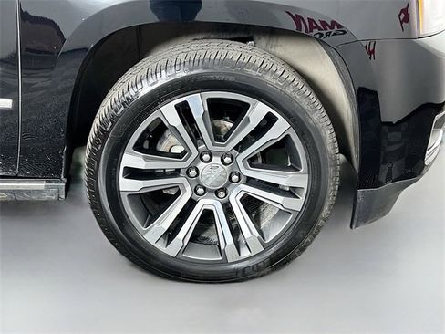 Used 2018 GMC Yukon Denali w/ Denali Ultimate Package image 43