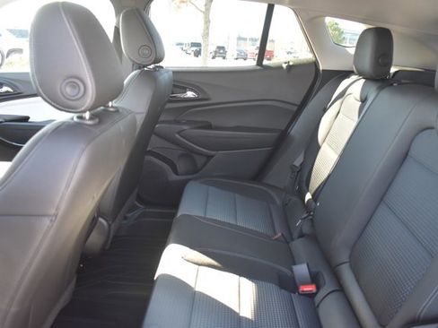 New 2026 Chevrolet Trax LT w/ Driver Confidence Package image 15