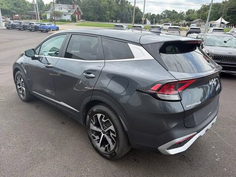 Used 2024 Kia Sportage EX FWD image 6