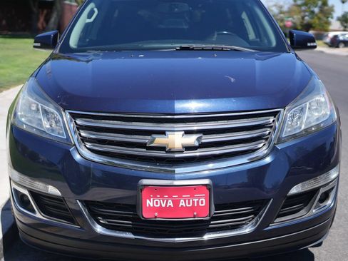 Used 2017 Chevrolet Traverse LT w/ Style and Technology Package FWD image 21