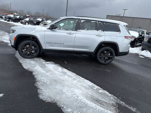 New 2025 Jeep Grand Cherokee L Limited AWD/4WD image 5