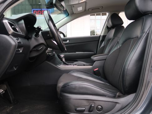 Used 2020 Kia Optima S FWD image 26