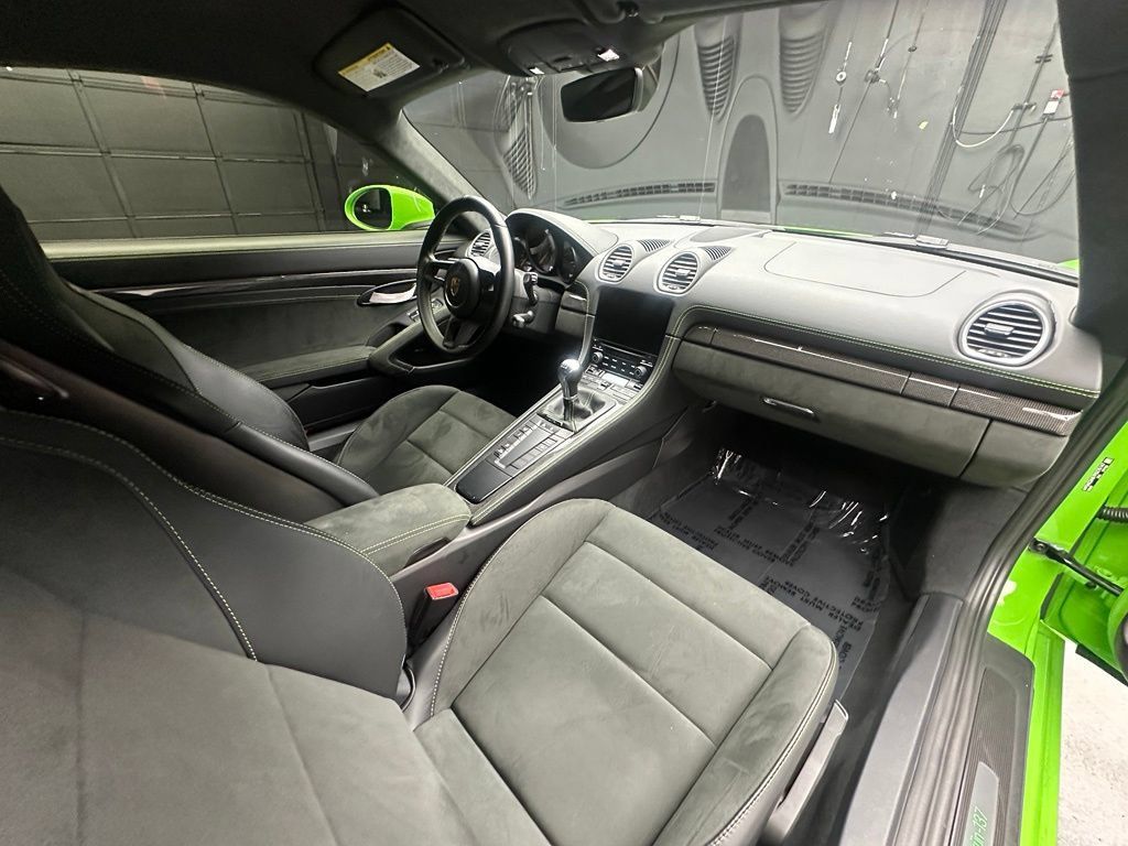 Used 2023 Porsche 718 Cayman GT4 RWD image 20