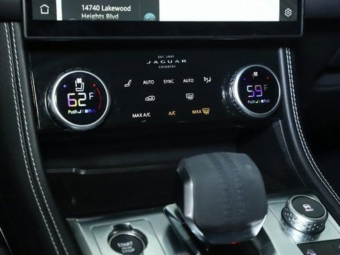 Used 2025 Jaguar F-PACE R-Dynamic S image 27