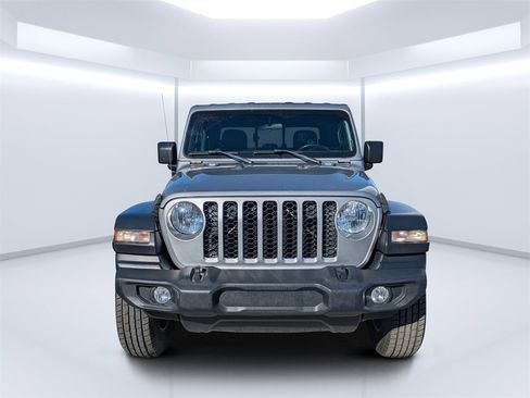 Used 2020 Jeep Gladiator Sport w/ Quick Order Package 24S image 8