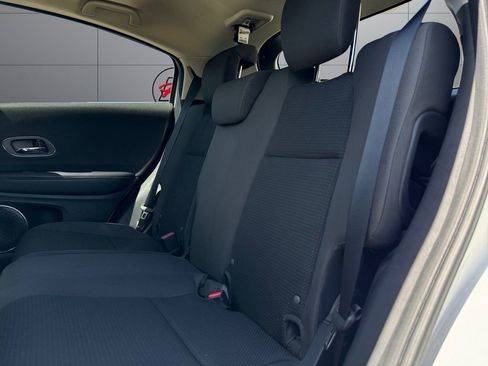 Used 2022 Honda HR-V EX image 18