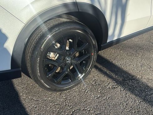 Certified 2023 Honda HR-V Sport image 8