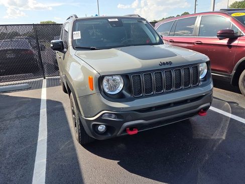 Used 2023 Jeep Renegade Trailhawk w/ Sun/Sound Group AWD/4WD image 2