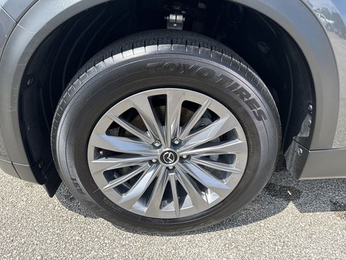 Used 2024 MAZDA CX-90 3.3 Turbo w/ Preferred Package AWD/4WD image 11