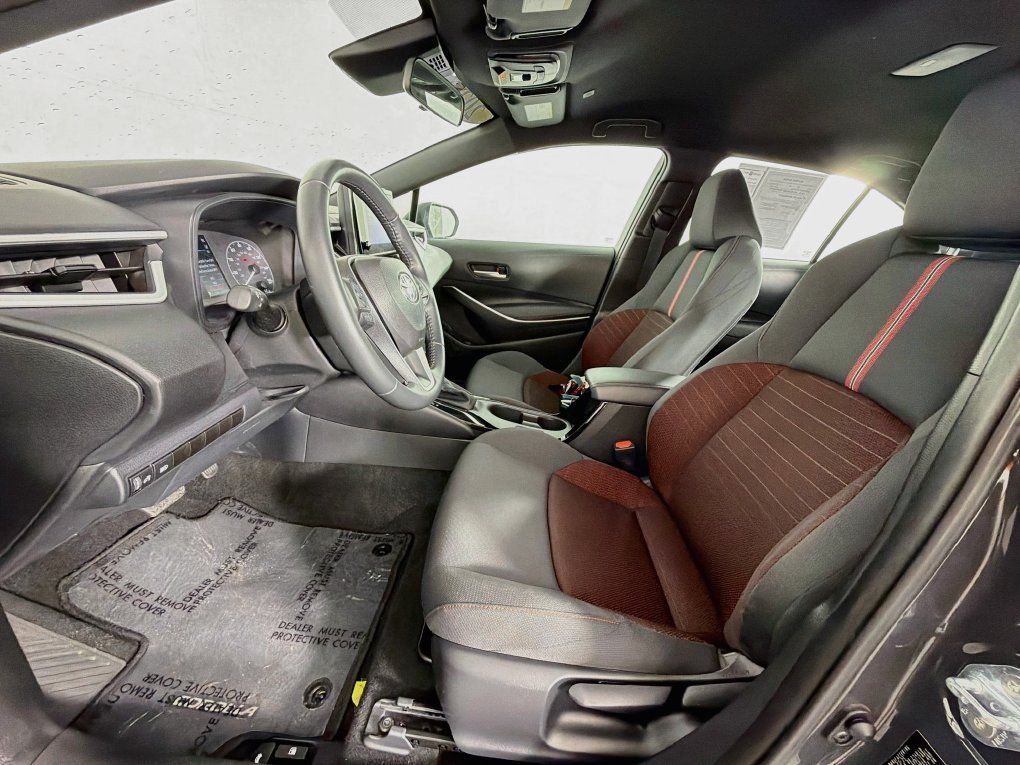 Used 2025 Toyota Corolla SE FWD image 12