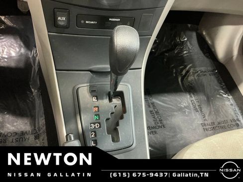 Used 2013 Toyota Corolla L FWD image 21