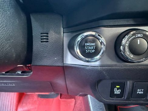 Used 2019 Toyota Tacoma TRD Pro image 24