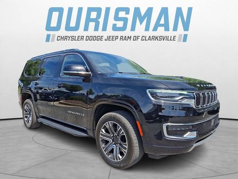 Used 2024 Jeep Wagoneer Series II AWD/4WD image 1