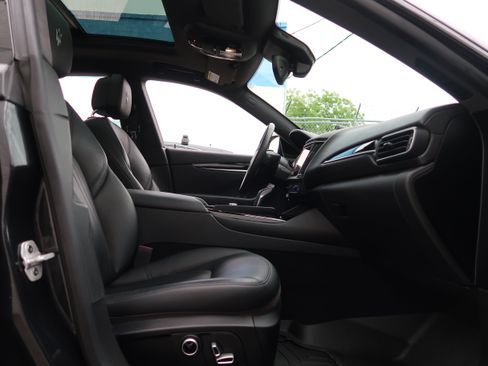 Used 2022 Maserati Levante GT AWD/4WD image 34