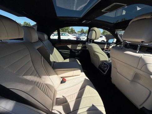 Used 2015 Mercedes-Benz S 550 Sedan image 18