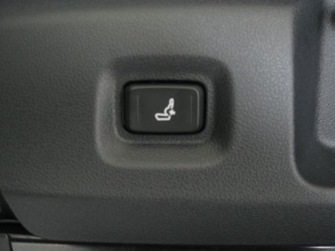 Used 2024 Toyota Tacoma SR w/ SR Upgrade Package image 12