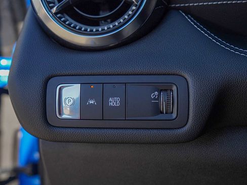 Used 2024 Chevrolet Blazer EV LT image 20