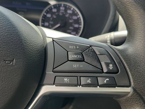 Used 2024 Nissan Sentra SV FWD image 30