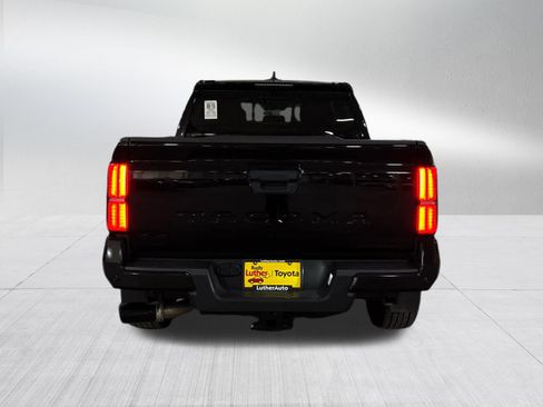 Certified 2024 Toyota Tacoma TRD Sport w/ TRD Sport Premium Package AWD/4WD image 5