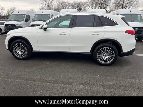 Used 2026 Mercedes-Benz GLC 300 4MATIC image 9
