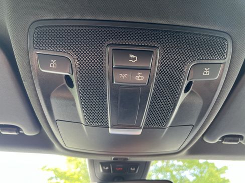 Used 2019 Mercedes-Benz GLA 250 4MATIC image 29