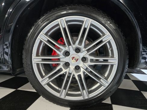 Used 2013 Porsche Cayenne GTS image 24