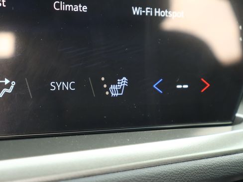 New 2026 Chevrolet Traverse LT w/ Enhanced Driving Package image 5