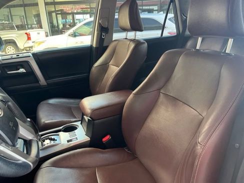 Used 2017 Toyota 4Runner Limited AWD/4WD image 5