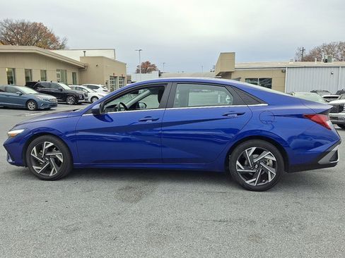 Used 2024 Hyundai Elantra SEL w/ Convenience Package image 7