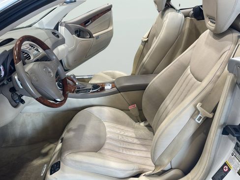 Used 2009 Mercedes-Benz SL 550 image 27