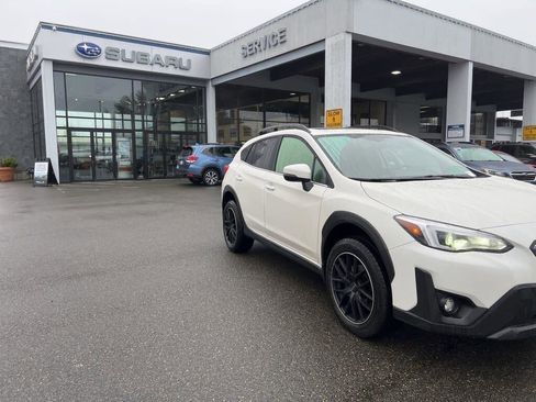 Used 2022 Subaru Crosstrek 2.5i Limited w/ Moonroof Package 2 image 4