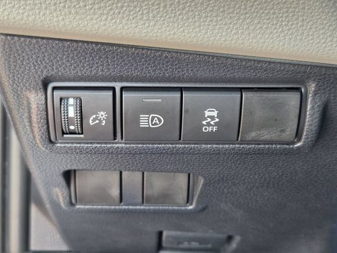 Used 2026 Toyota Corolla Cross L FWD image 23