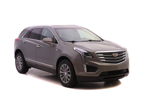 Used 2019 Cadillac XT5 Luxury image 2