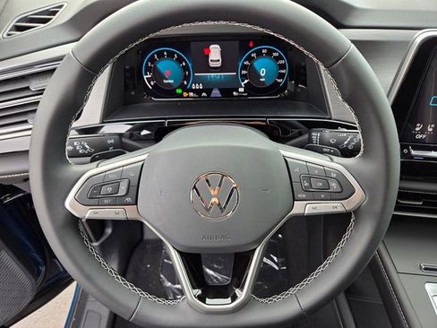 New 2026 Volkswagen Atlas Cross Sport SE FWD image 10