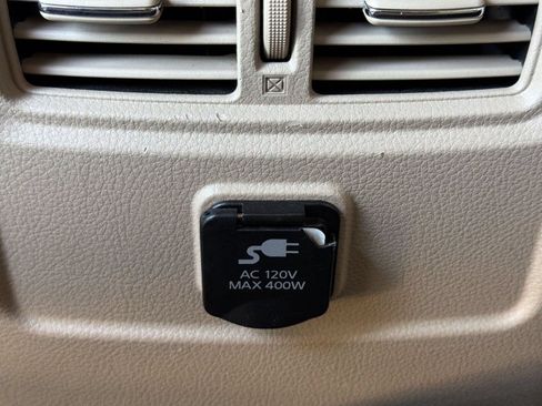 Used 2016 Nissan Titan SL RWD image 20