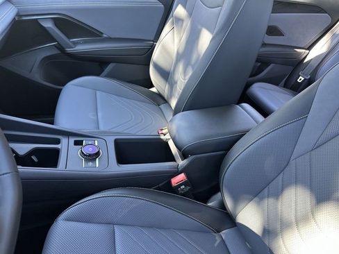 New 2026 Volkswagen Tiguan SE image 21