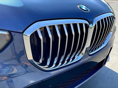 Used 2022 BMW X5 xDrive40i w/ M Sport Package image 33