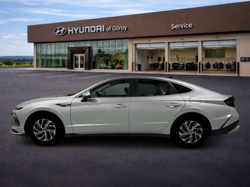 New 2026 Hyundai Sonata Blue FWD image 3