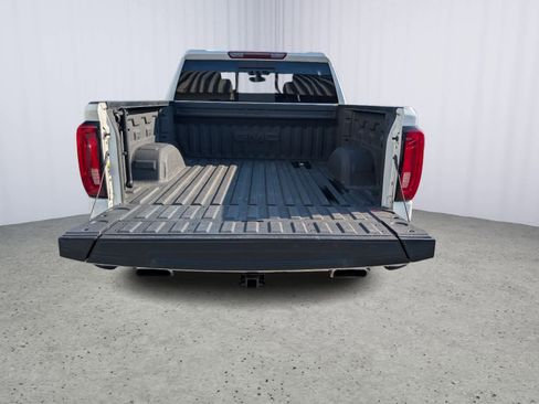 Used 2019 GMC Sierra 1500 SLT w/ SLT Premium Package image 9