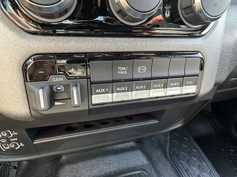 New 2026 RAM 5500 Tradesman w/ Chrome Appearance Group AWD/4WD image 30