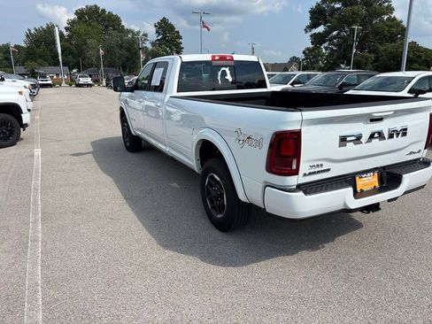 Used 2025 RAM 3500 Laramie AWD/4WD image 3