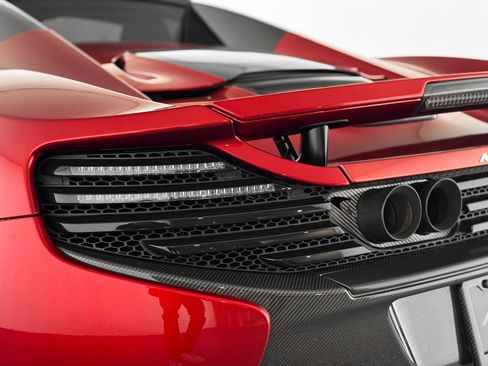 Used 2015 McLaren 650S Spider image 49