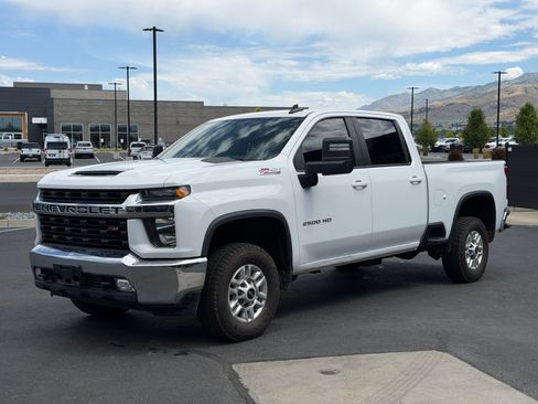 Used 2023 Chevrolet Silverado 2500 LT w/ Convenience Package AWD/4WD image 5