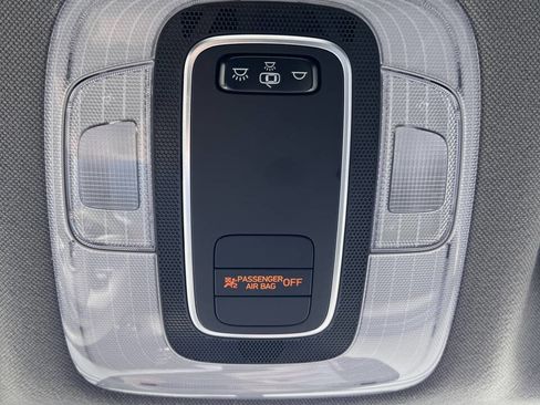 Used 2021 Hyundai Elantra SE image 26