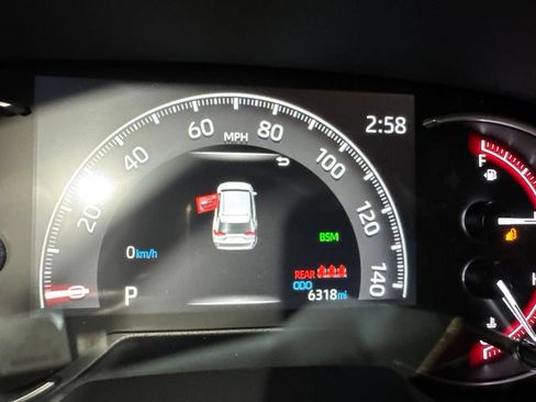 Used 2025 Toyota RAV4 XLE FWD image 40